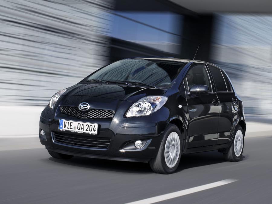 Daihatsu Charade 2011 года  (EU) (фото 8 из 16)